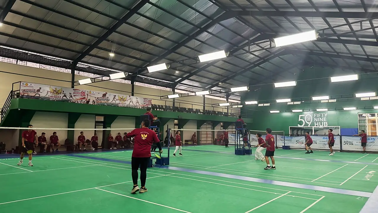 Badminton court: Ramai saat turnamen